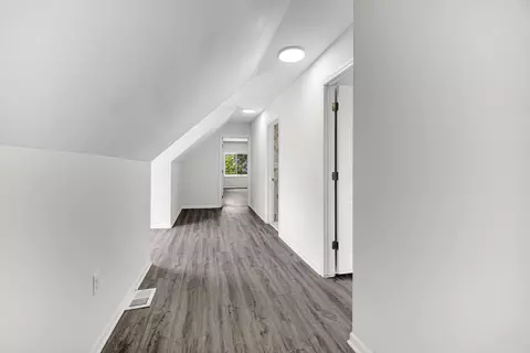 Entry Way - 2019 Davidson Pl, Whiting, IN 46394 photo 2 of 3