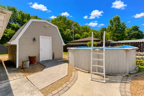 Exterior - 18 Timrick Dr, Munster, IN 46321 photo 4 of 10