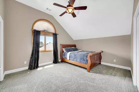 Bedroom - 1427 Brandywine Dr, Munster, IN 46321 photo 3 of 3