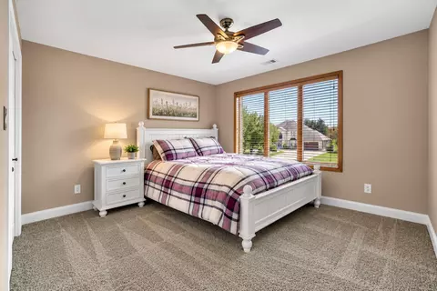 Bedroom - 1427 Brandywine Dr, Munster, IN 46321 photo 2 of 3