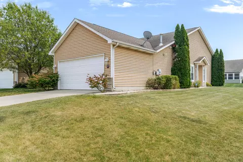 1755 E 105th Ave, Crown Point, IN 46307 photo 2