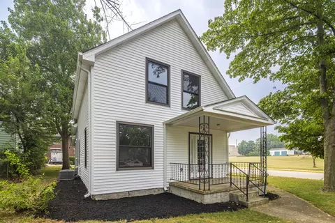 226 W William St, Michigan City, IN 46360