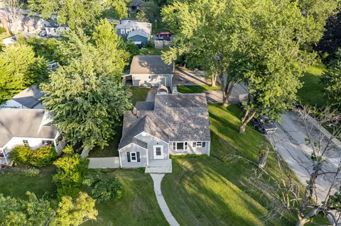 1147 W 62nd Ave, Merrillville, IN 46410