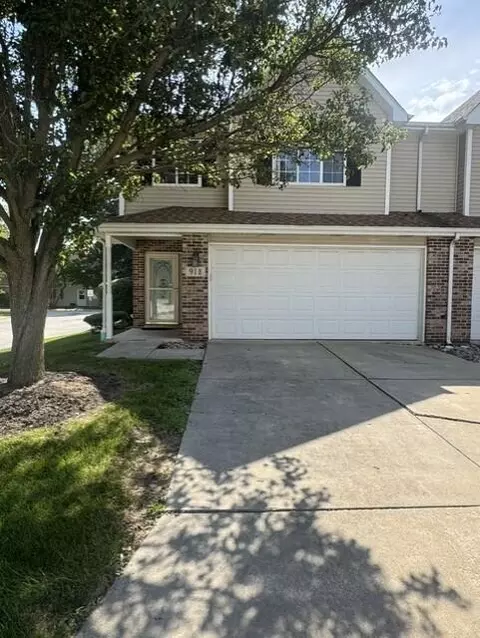 911 Penny Ct, Hobart, IN 46342