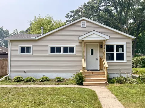 444 S Liberty Pl, Hobart, IN 46342