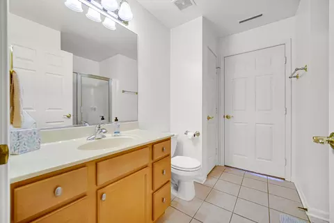 Bath - 9810 Wildwood Cir #2C, Munster, IN 46321 photo 2 of 3