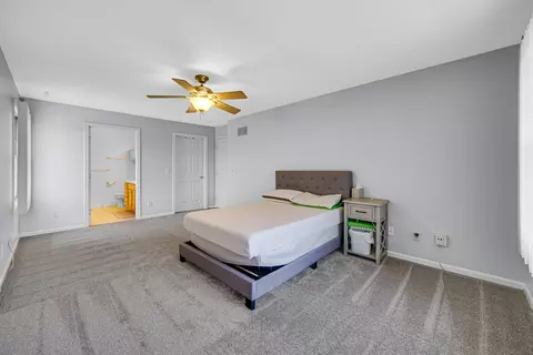 Bedroom - 9810 Wildwood Cir #2C, Munster, IN 46321 photo 3 of 3