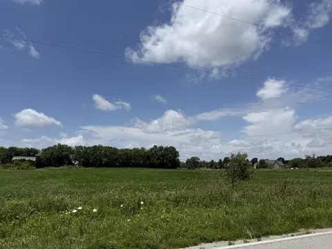 14278 S County Line Rd, Hebron, IN 46341 photo 2