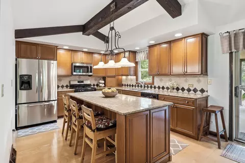 Kitchen - 23 Deer Trl, Ogden Dunes, IN 46368 photo 1 of 3