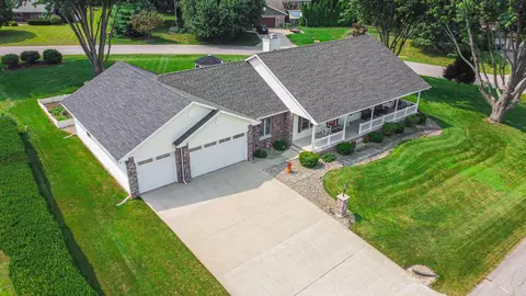 3111 N Cha Mar Hills Dr, La Porte, IN 46350
