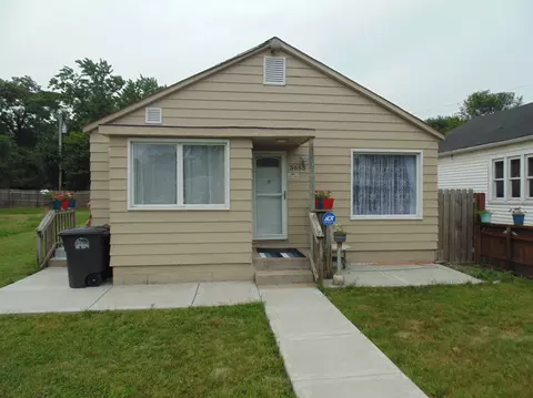 3653 Iowa St, Lake Station, IN 46405