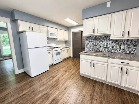 Kitchen - 132-136 S Elgin St, Griffith, IN 46319 photo 1 of 2