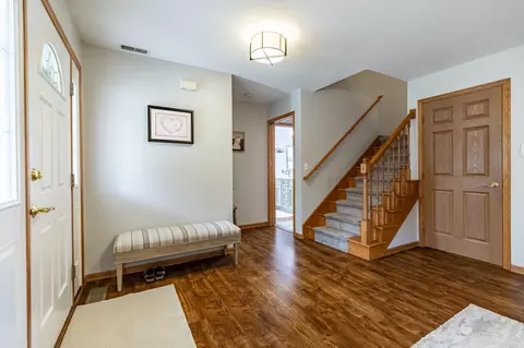 Entry Way - 673 Davis Cir, Crown Point, IN 46307 photo 3 of 4