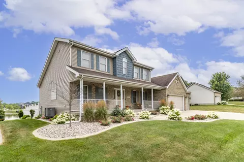 Exterior - 673 Davis Cir, Crown Point, IN 46307 photo 3 of 14