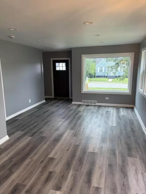 Living - 1176 Matthews St, Gary, IN 46406 photo 1 of 2