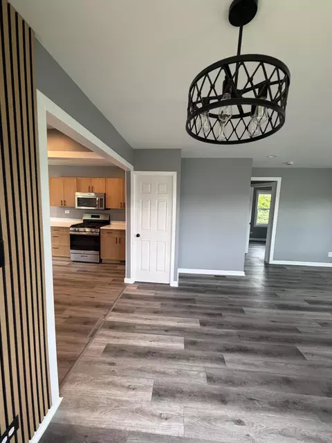 Entry Way - 1176 Matthews St, Gary, IN 46406 photo 3 of 5
