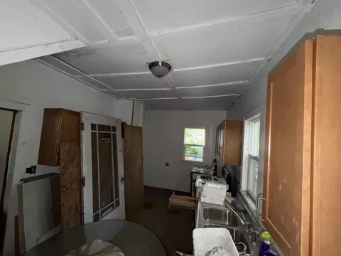 265 Harrison St, Gary, IN 46402 photo 7
