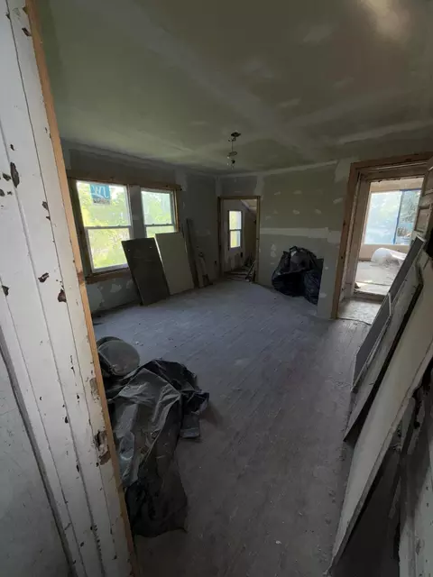 265 Harrison St, Gary, IN 46402 photo 9