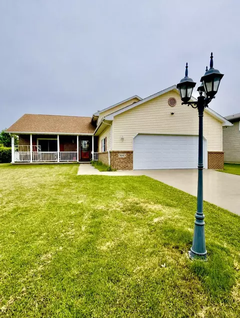 3043 Mallory St, Portage, IN 46368