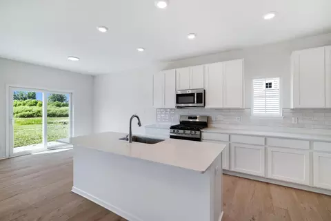 Kitchen - 13039 111th Ave, Dyer, IN 46311 photo 1 of 3