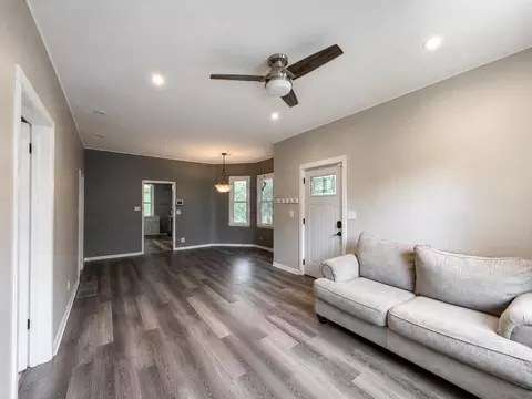 Living - 6101 E 6th Pl, Gary, IN 46403 photo 2 of 4