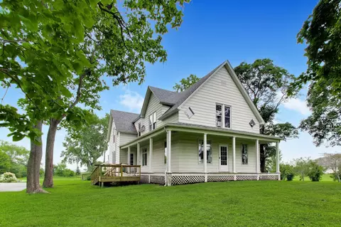 597 N 450, Valparaiso, IN 46385