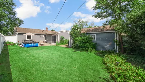 Exterior - 541 N Lindberg St, Griffith, IN 46319 photo 3 of 6
