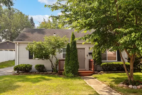 225 E Joliet St, Schererville, IN 46375
