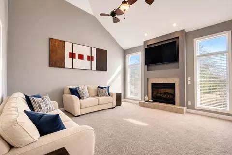 Living - 669 Davis Cir, Crown Point, IN 46307 photo 1 of 3