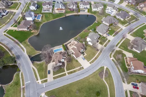 View/Area - 669 Davis Cir, Crown Point, IN 46307 photo 2 of 4