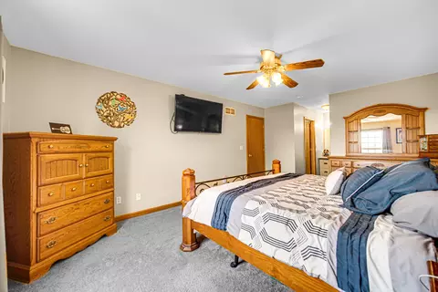 Bedroom - 8735 E 124th Pl, Crown Point, IN 46307 photo 2 of 5