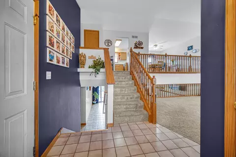 Entry Way - 8735 E 124th Pl, Crown Point, IN 46307 photo 1 of 2