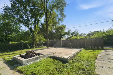 Exterior - 2650 Monroe St, Gary, IN 46407 photo 5 of 6