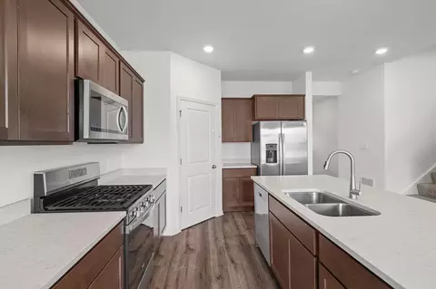Kitchen - 10334 Morse Pl, Saint John, IN 46373 photo 3 of 3