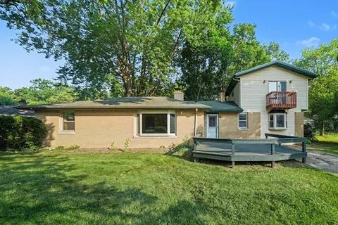215 Wren Pl, Trail Creek, IN 46360