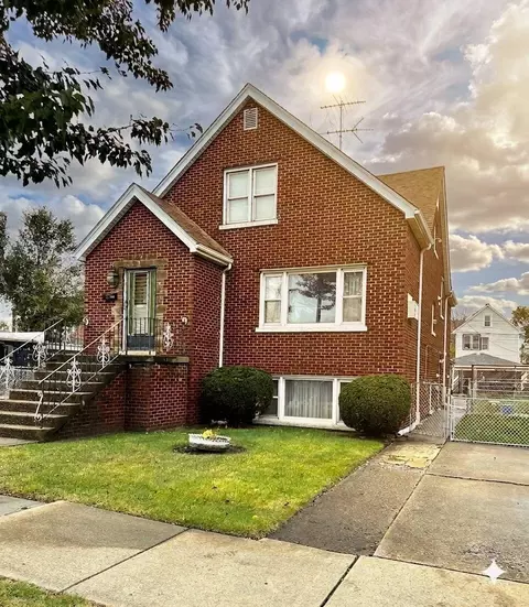 4034 Euclid Ave, East Chicago, IN 46312