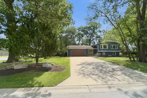 Exterior - 235 N True St, Griffith, IN 46319 photo 3 of 9