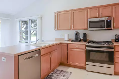 Kitchen - 1832 Windfield Dr, Munster, IN 46321 photo 1 of 4