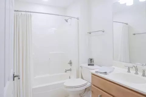 Bath - 1832 Windfield Dr, Munster, IN 46321 photo 2 of 2