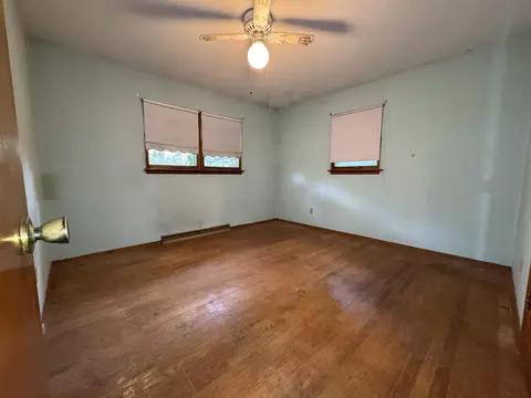 Bedroom - 2410 Old Hobart Rd, Gary, IN 46405 photo 2 of 3