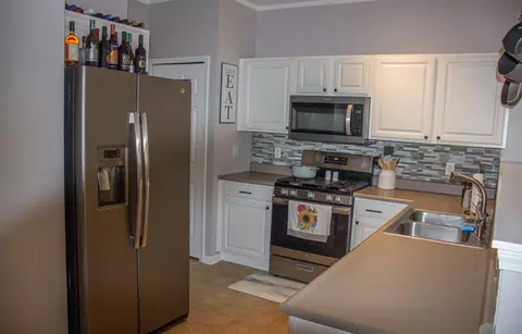 Kitchen - 879 Flagstone Dr, Dyer, IN 46311 photo 1 of 1