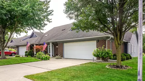 8602 Farmington St, Saint John, IN 46373