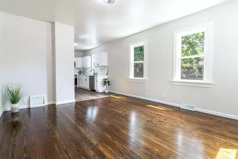 Living - 1517 Jennings St, Gary, IN 46404 photo 2 of 6