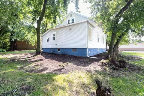 Exterior - 1517 Jennings St, Gary, IN 46404 photo 5 of 10