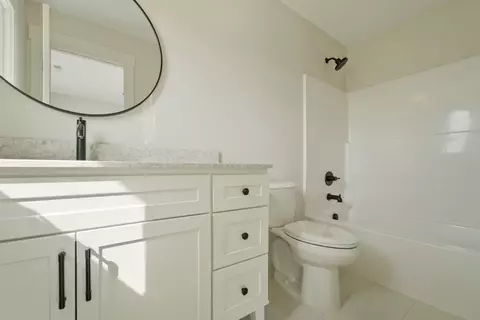 Bath - 8450 W 105th Ave, Saint John, IN 46373 photo 10 of 10