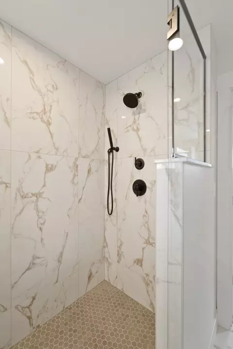 Bath - 8450 W 105th Ave, Saint John, IN 46373 photo 9 of 10