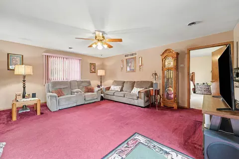 Living - 501 Belden Dr, Dyer, IN 46311 photo 1 of 2