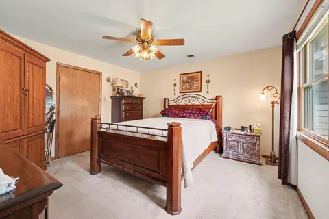 Bedroom - 501 Belden Dr, Dyer, IN 46311 photo 3 of 3