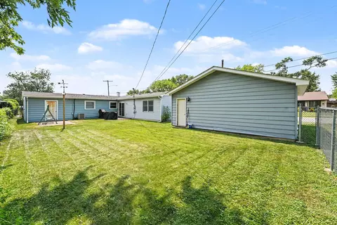 Exterior - 501 Belden Dr, Dyer, IN 46311 photo 2 of 3