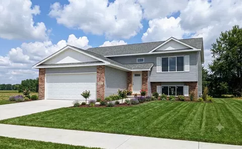 6800 Whitcomb St, Merrillville, IN 46410